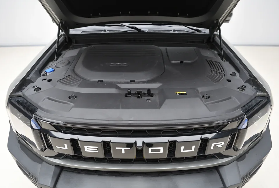 Jietu Shanhai Jetour Traveler C-DM 1.5TD DHT 208km 2WD Mountain Edition 2024 — миниатюра 4