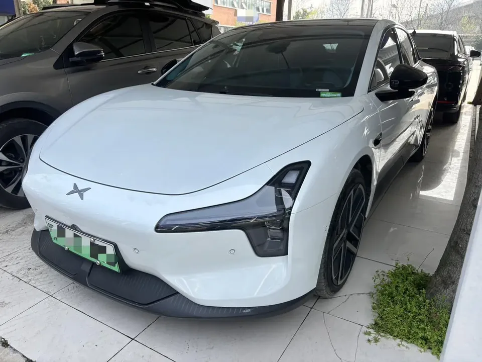 XPeng Xiaopeng MONA M03 2025
