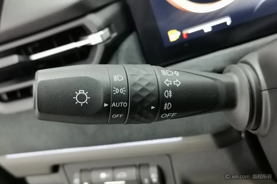 Exeed TXL Xingtu Lingyun 2023 Lingyun 400T 4WD Star Edition 2022 — миниатюра 3