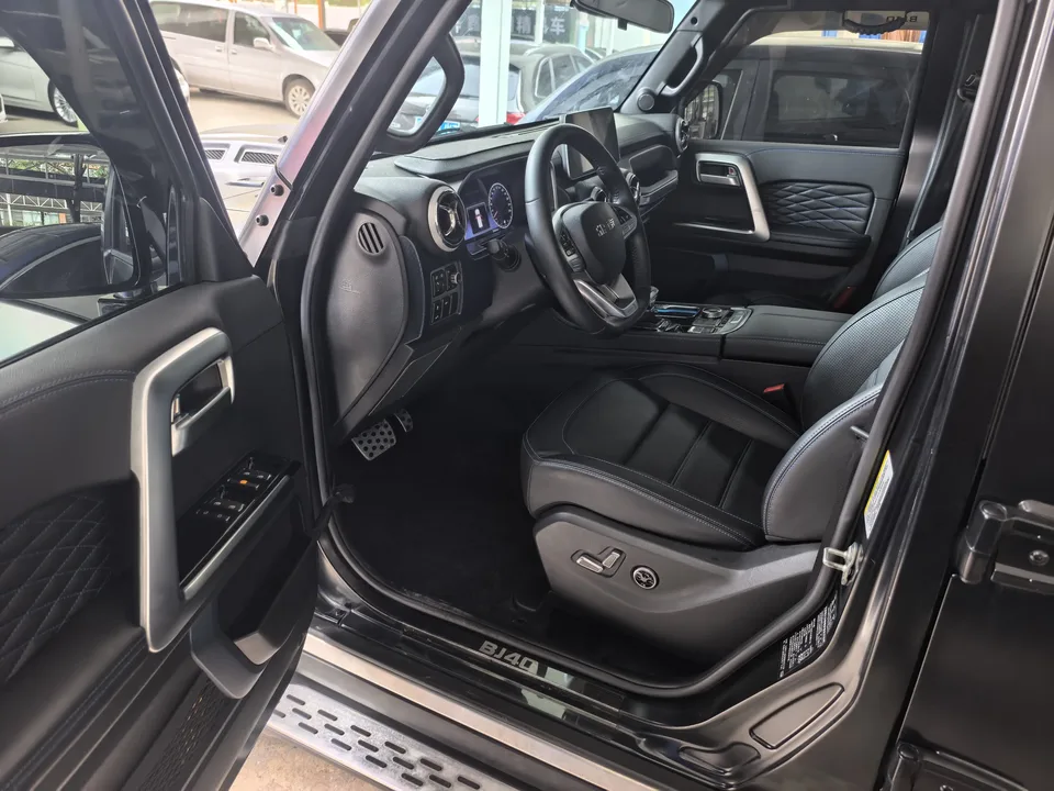 BAIC Beijing Off-road BJ40 Beijing Off-road BJ40 2023 2.0D Automatic 4WD Blade Hero Edition Knight Edition 2023 — миниатюра 5