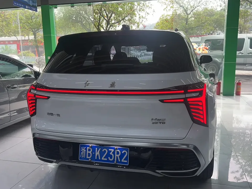 Hongqi HS3 1.5T Shanwei Edition 2023 — миниатюра 2