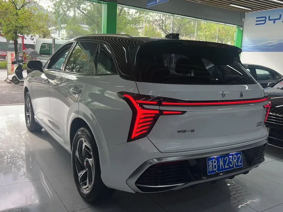Hongqi HS3 1.5T Shanwei Edition 2023 — миниатюра 4