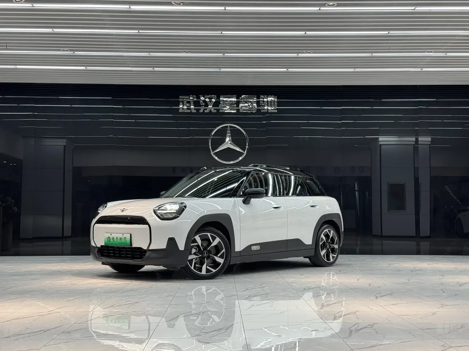 MINI Electric ACEMAN 2025