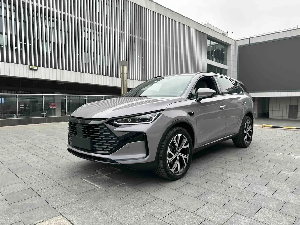 BYD Tang DM 2025
