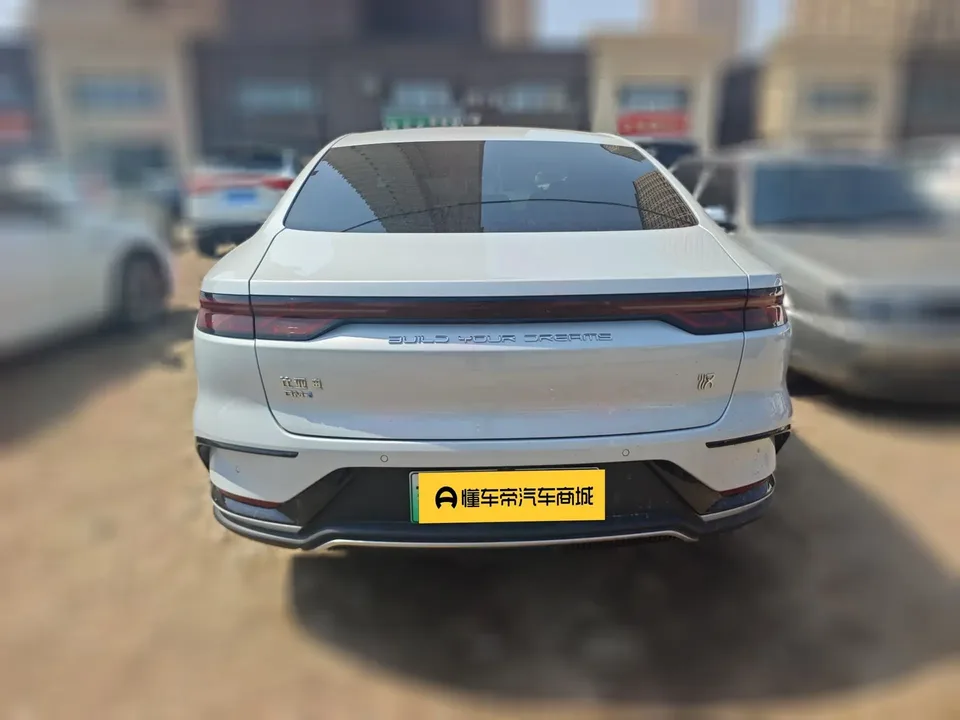 BYD Han DM DM-i Honor Edition 121KM Premium Edition 2024 — миниатюра 5