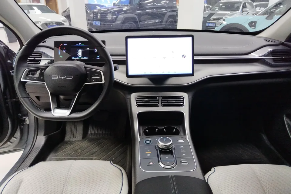 BYD Destroyer 05 Glory Edition DM-i 120KM Premium Edition 2024 — миниатюра 5