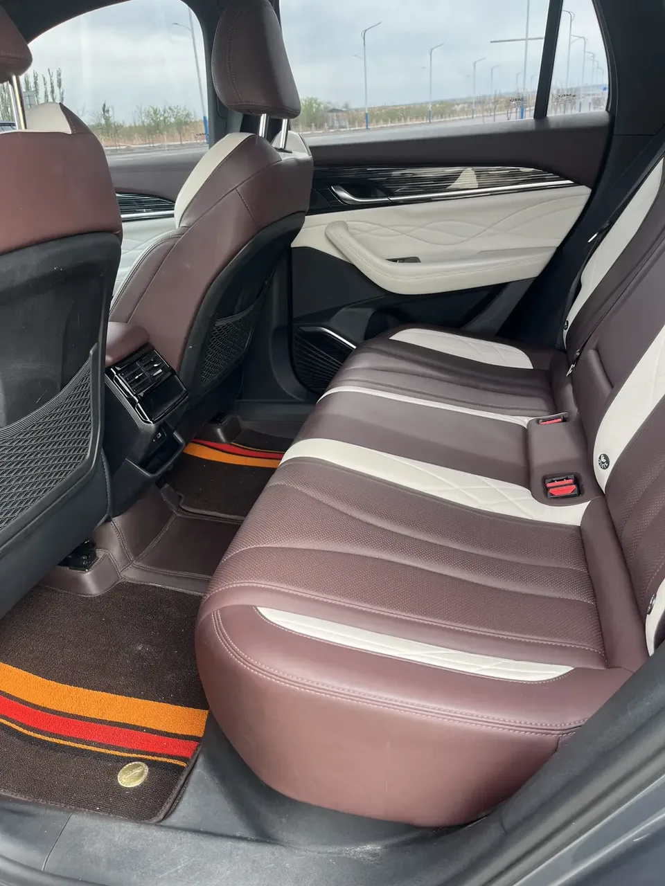 Geely Monjaro 2.0TD DCT EVO two-wheel drive premium model 2023 — миниатюра 3