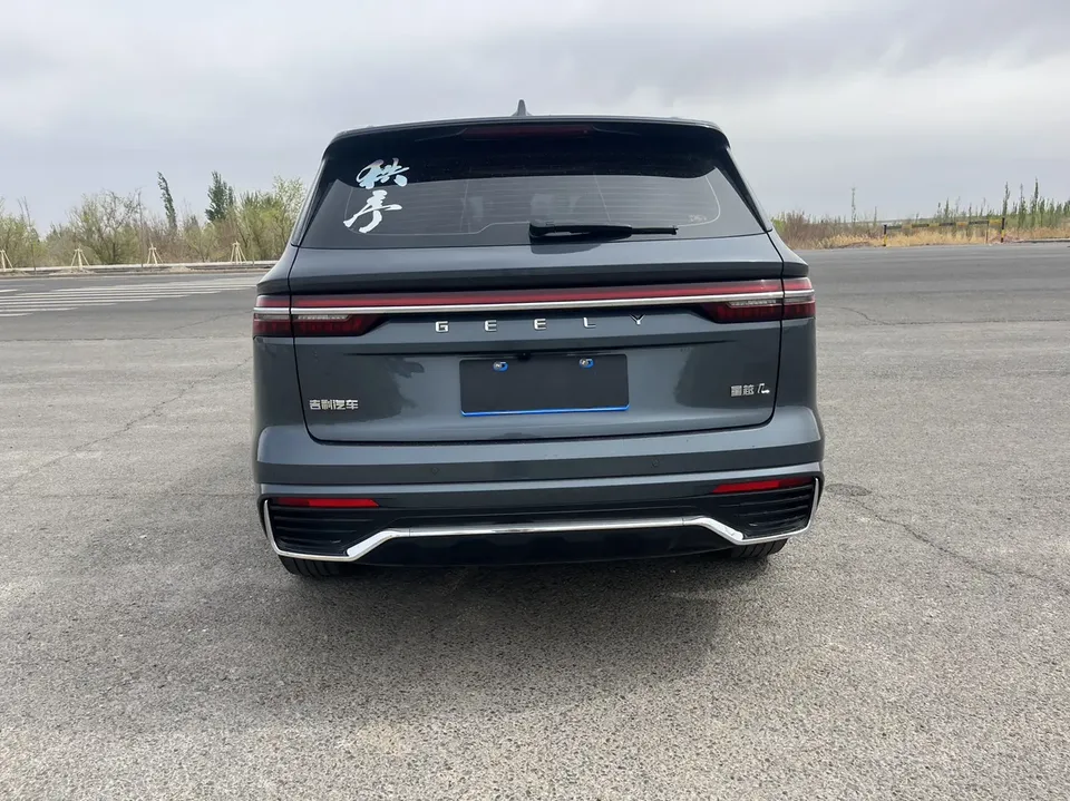 Geely Monjaro 2.0TD DCT EVO two-wheel drive premium model 2023 — миниатюра 4