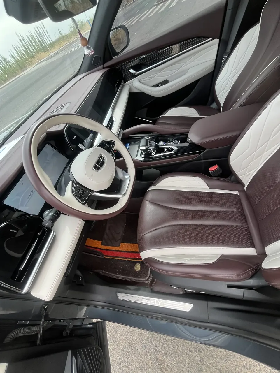 Geely Monjaro 2.0TD DCT EVO two-wheel drive premium model 2023 — миниатюра 5