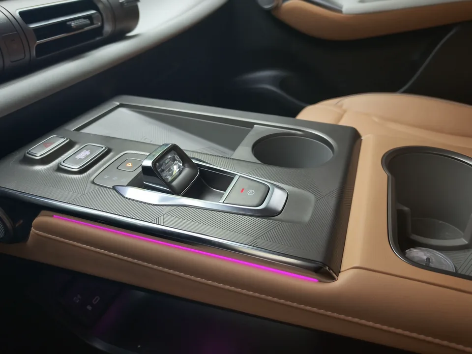 GAC Trumpchi Shadowcool Yingku 1.5T Supernova Max Edition 2022 — миниатюра 5