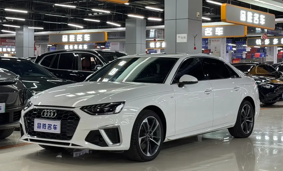 Audi a4 l 2022