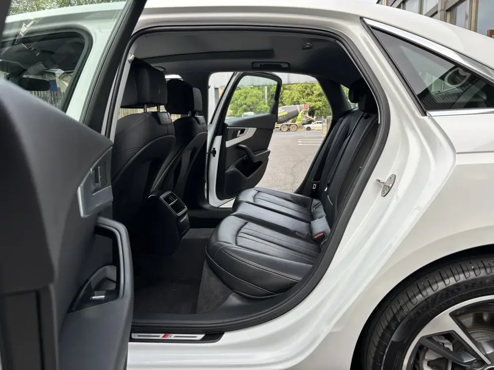 Audi a4 l Audi A4L 2024 40 TFSI Fashion Dynamic Edition 2024 — миниатюра 5