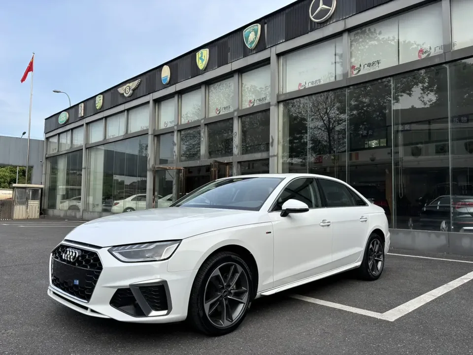 Audi a4 l 2024
