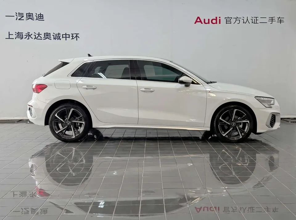 Audi A3 Audi A3 2024 Sportback 35 TFSI stylish and sporty 2024 — миниатюра 3