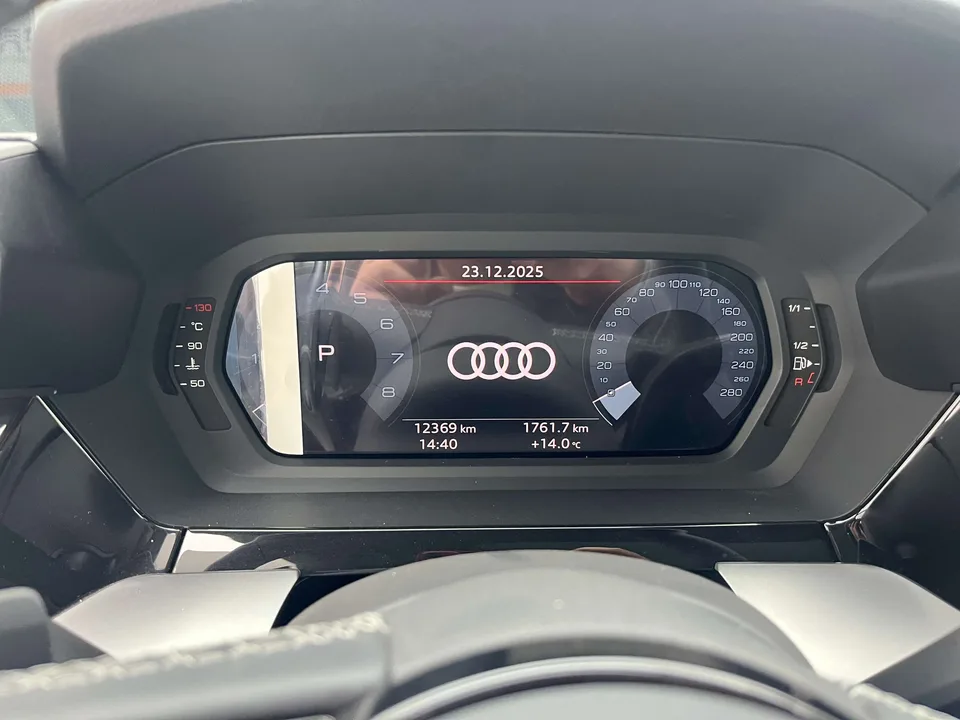 Audi A3 facelift Sportback 35 TFSI stylish and sporty 2023 — миниатюра 5