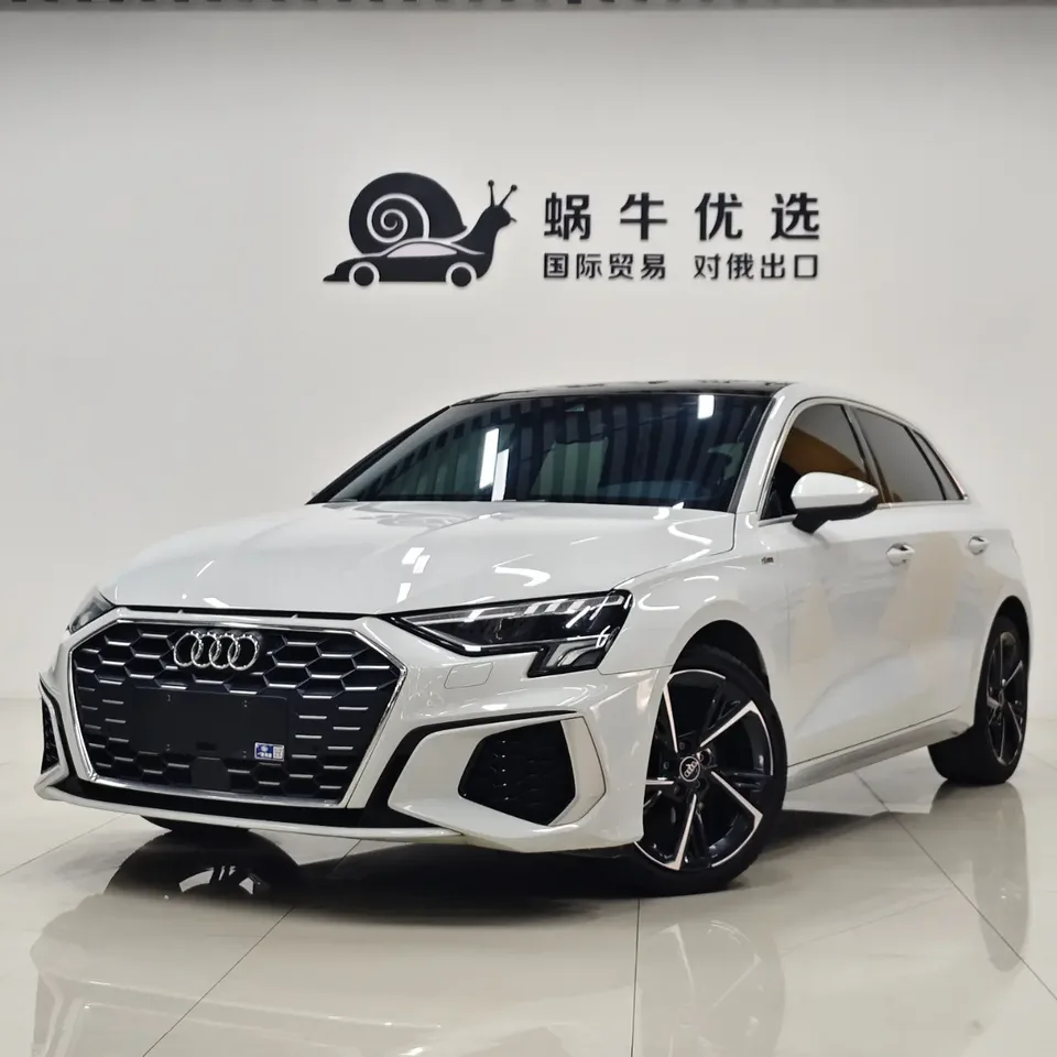 Audi A3 Sportback 35 TFSI stylish and sporty 2023 — фото 1, купить с доставкой в Москву