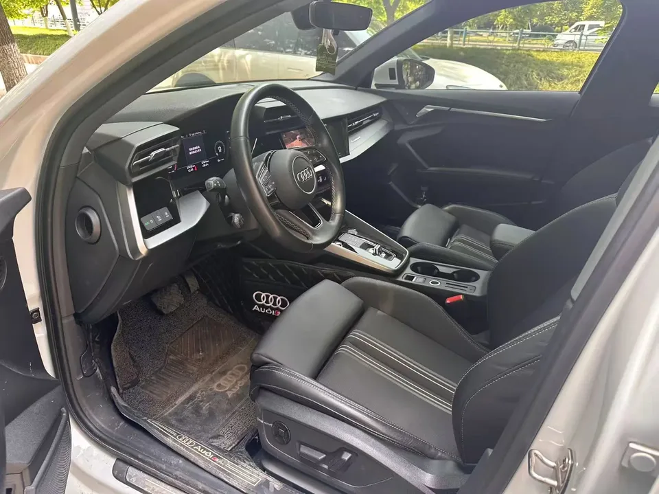 Audi A3 Sportback 35 TFSI stylish and sporty 2022 — миниатюра 5