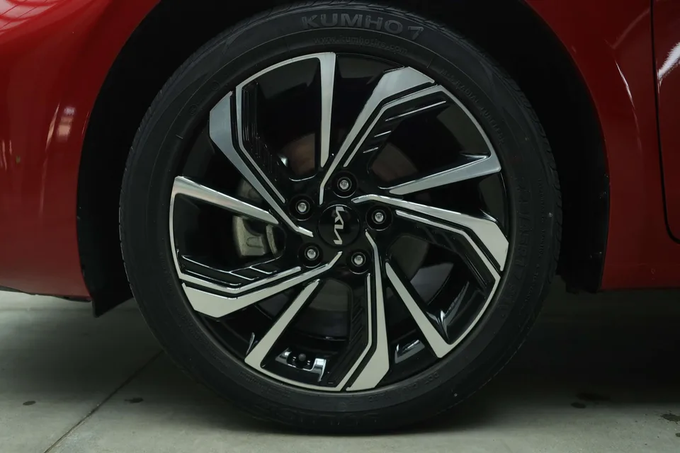 Kia K3 K3 2023 1.5L IVT Premium Edition 2022 — thumbnail 2