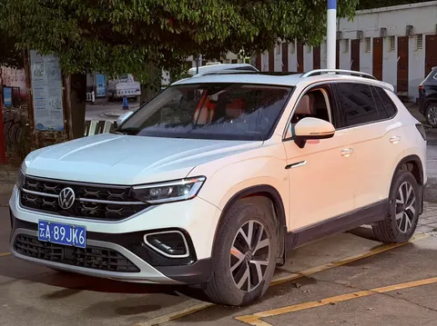 Volkswagen Tayron 2023 buy in Moscow
