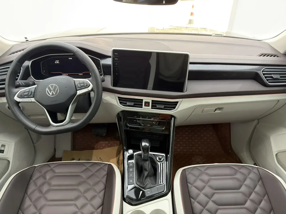 Volkswagen Tayron Tanyue 2023 280TSI 2WD Luxury Plus Advanced Edition 2023 — миниатюра 3