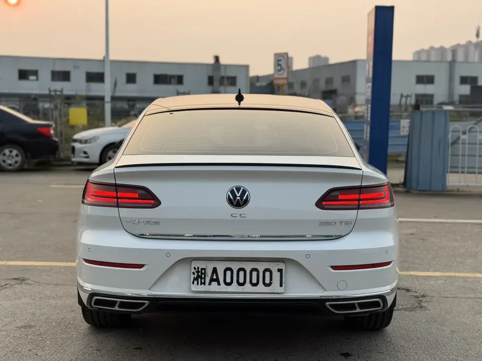 Volkswagen Arteon 380TSI Eye-catching Edition 2024 — миниатюра 2