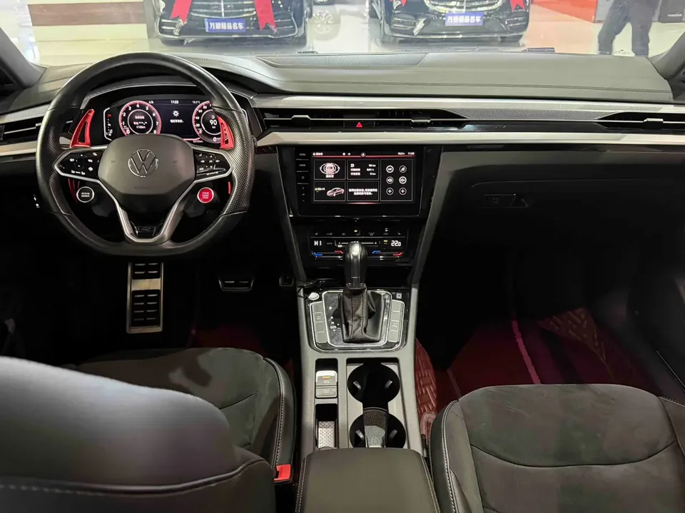 Volkswagen Arteon Volkswagen CC 2021 330TSI Dazzling Edition 2022 — миниатюра 4
