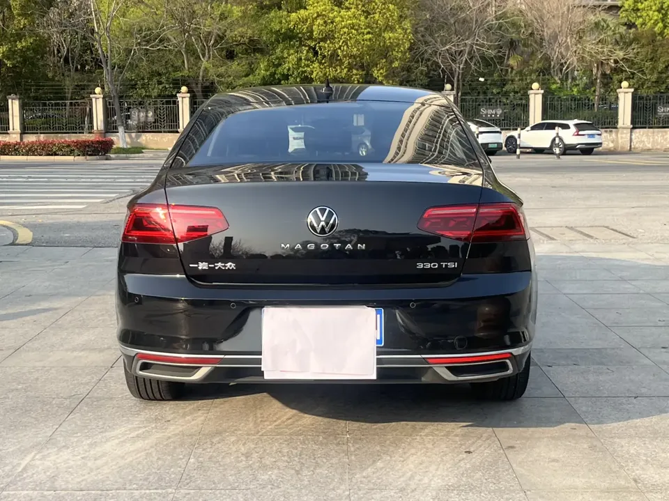 Volkswagen Magotan 330TSI DSG 30th Anniversary Edition 2022 — миниатюра 5