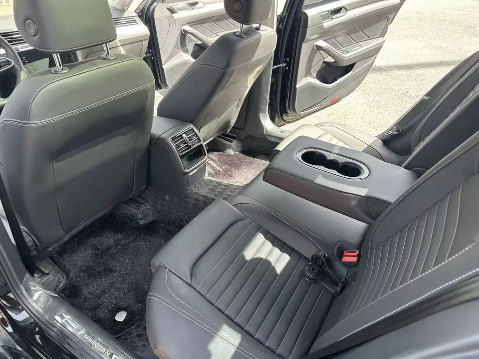 Volkswagen Magotan Magotan 2023 2 million commemorative edition 280TSI DSG comfort model 2023 — миниатюра 3