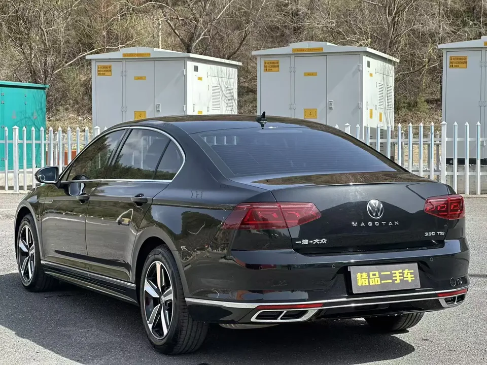Volkswagen Magotan Magotan 2023 2 million commemorative edition 280TSI DSG comfort model 2023 — миниатюра 4