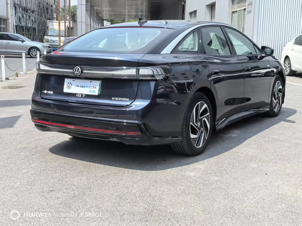 Volkswagen ID.7 VIZZION ID.7 VIZZION 2024 first edition 2023 — миниатюра 5