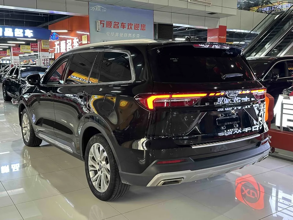 Ford Lingyu EcoBoost 225 5-seater platinum collar type 2022 — миниатюра 2