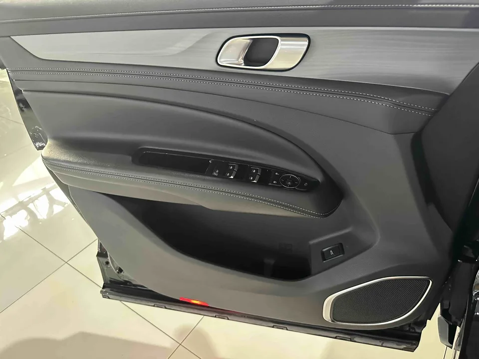 Ford Lingyu EcoBoost 225 5-seater platinum collar type 2022 — миниатюра 3