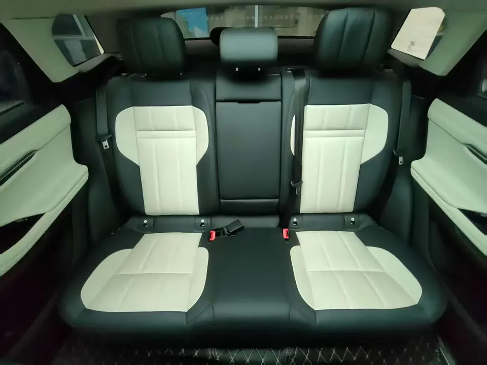 Land Rover Range Rover Evoque Aurora L 249PS R-Dynamic Luxury Edition 2024 — миниатюра 5