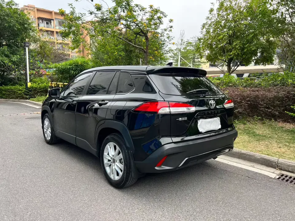 Toyota CorollaCross 2.0L CVT Pioneer Edition 2024 — миниатюра 3
