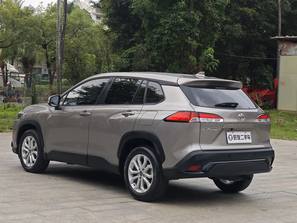 Toyota Frontlander 2.0L CVT Elite Edition 2023 — миниатюра 2