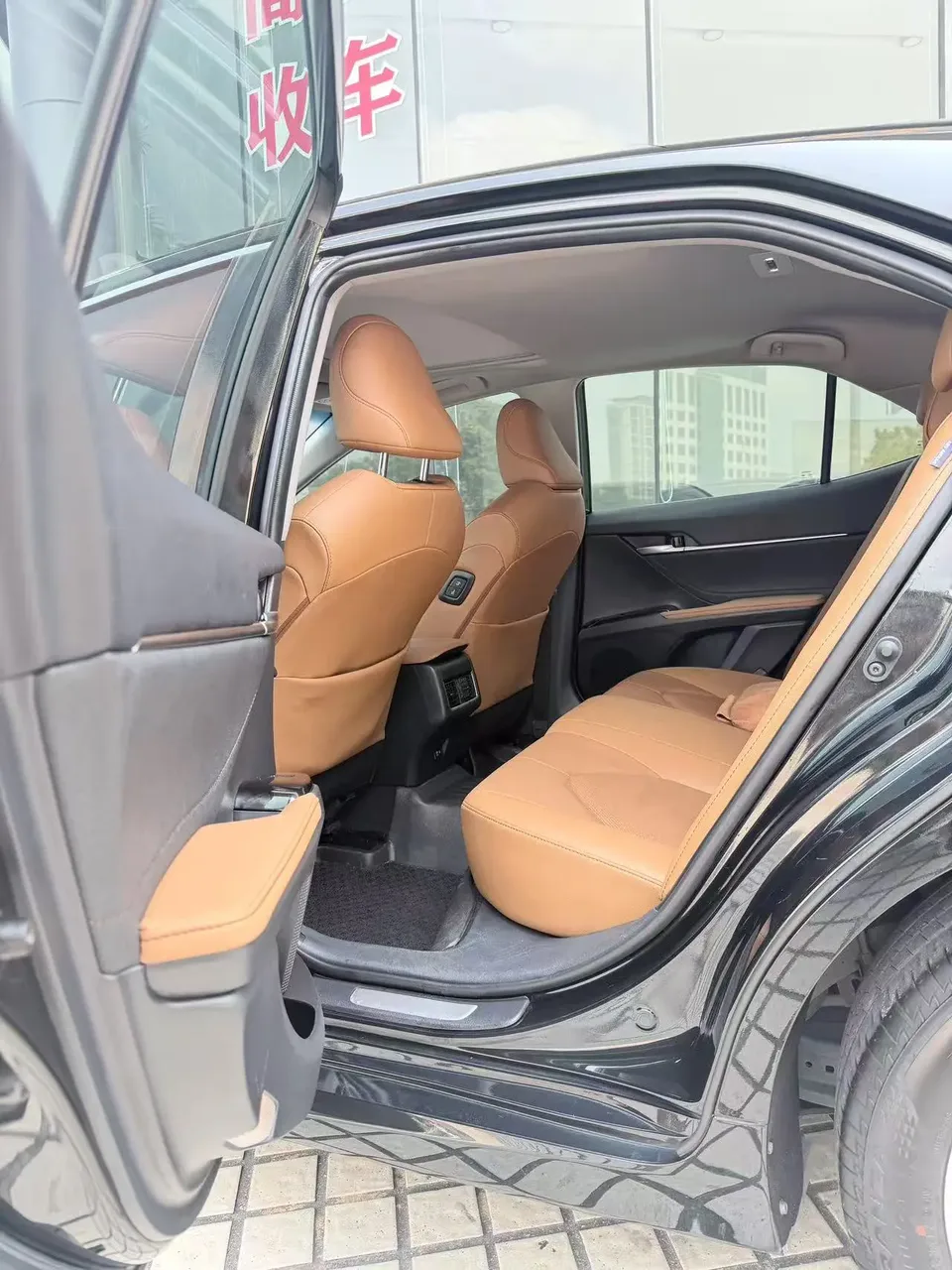 Toyota Camry 2.0G Deluxe Edition 2022 — миниатюра 5