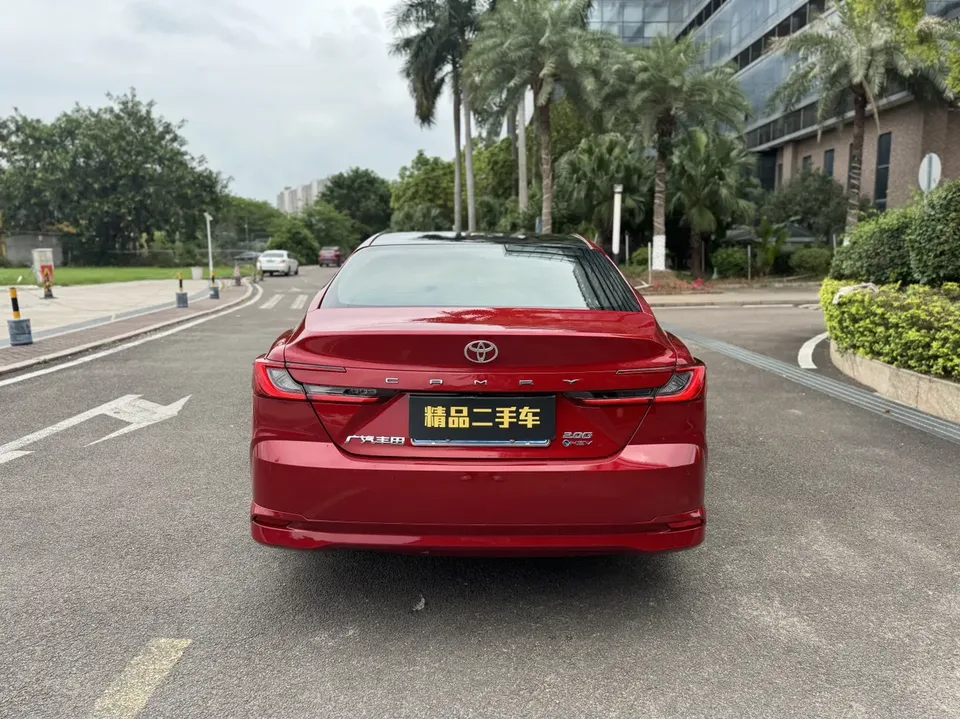 Toyota Camry Hybrid 2.0HG Premium Edition 2024 — миниатюра 5