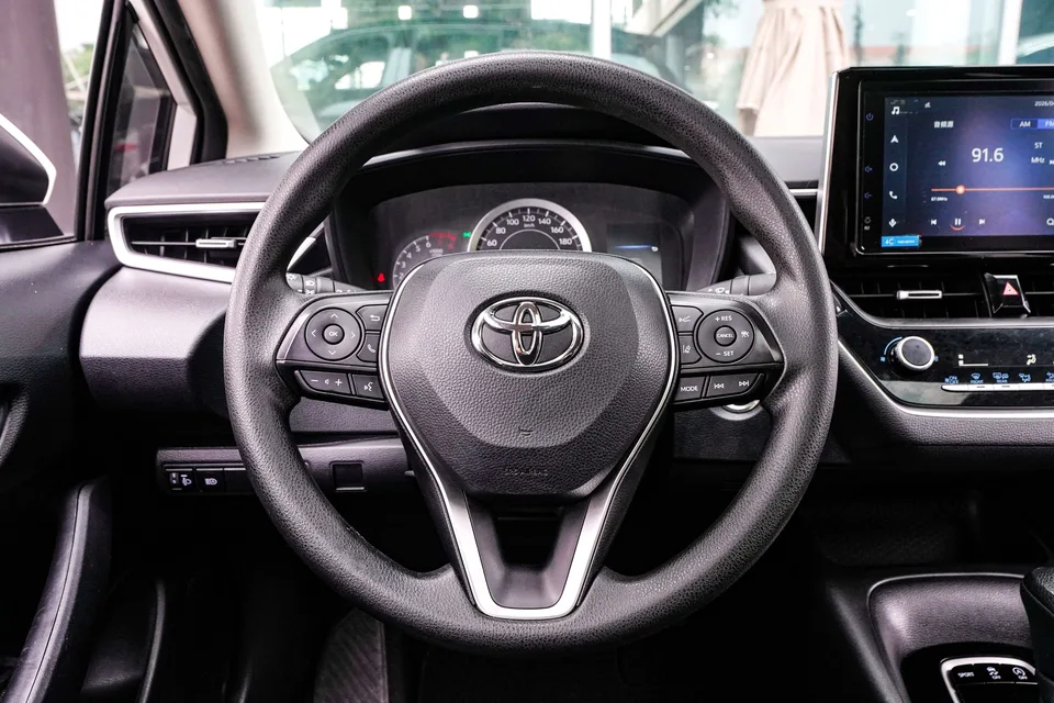 Toyota Corolla 1.2T S-CVT Elite PLUS Edition 2022 — миниатюра 4
