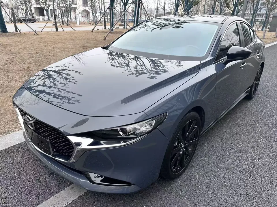 Mazda Axela 2.0L automatic quality version 2022 — фото 1, купить с доставкой в Москву