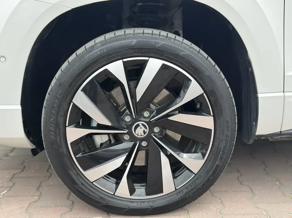 Skoda Karoq Korok 2022 TSI280 Luxury Edition 2022 — thumbnail 4