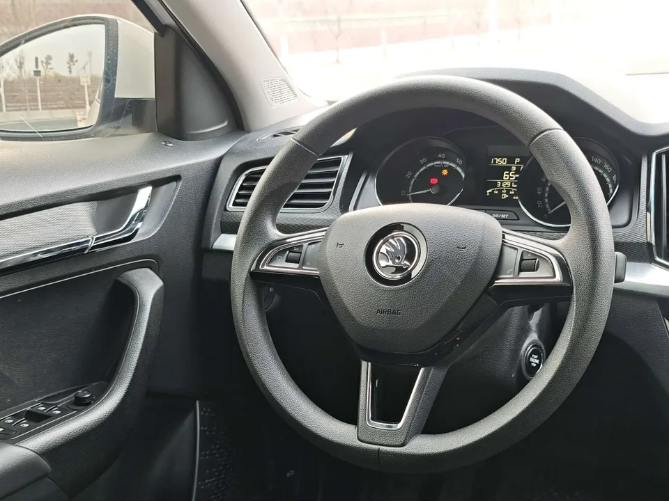 Skoda Comek 1.5L automatic comfort version 2022 — миниатюра 3