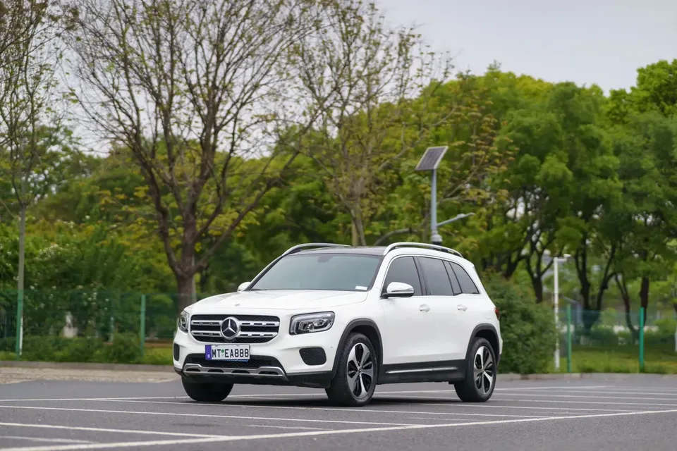 Mercedes-Benz GLB-Class 2022