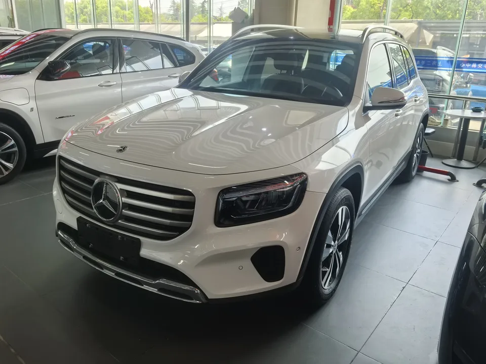 Mercedes-Benz GLB-Class 2024