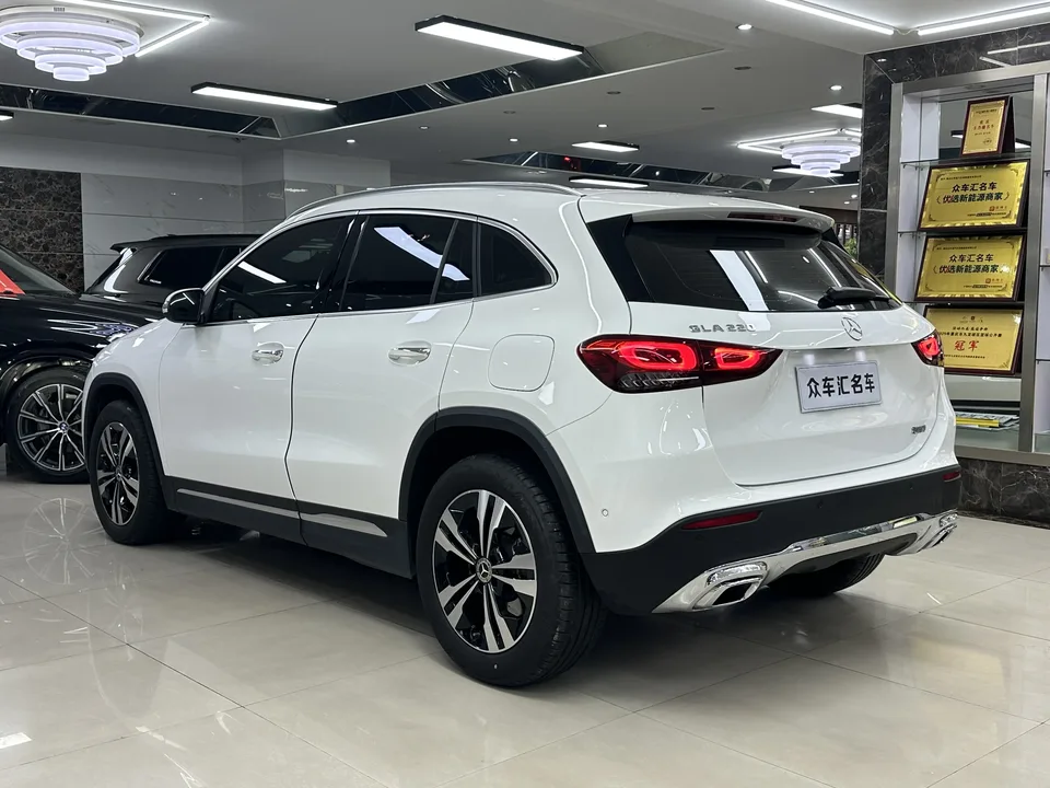 Mercedes-Benz GLA Mercedes-Benz GLA 2023 GLA 220 2023 — миниатюра 3