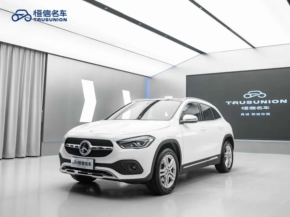 Mercedes-Benz GLA 2023