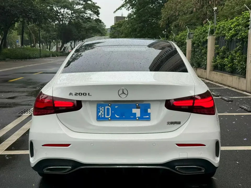 Mercedes-Benz Mercedes Benz A Class Mercedes-Benz A-Class 2023 A 200 L Sports Sedan Fashion Edition 2023 — миниатюра 4
