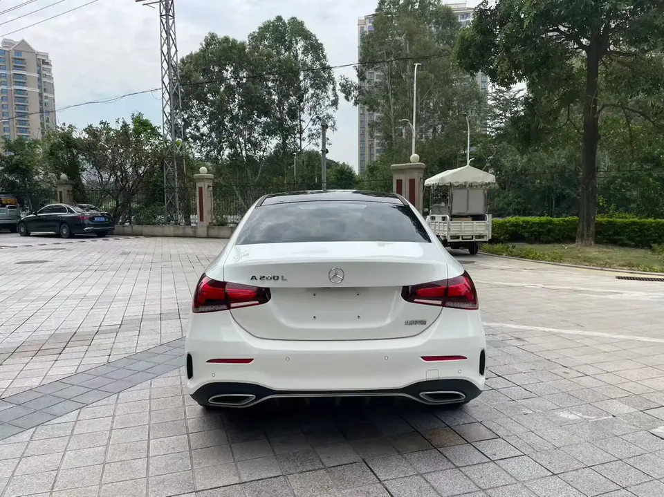 Mercedes-Benz Mercedes Benz A Class A 200 L sports sedan dynamic version 2022 — миниатюра 2