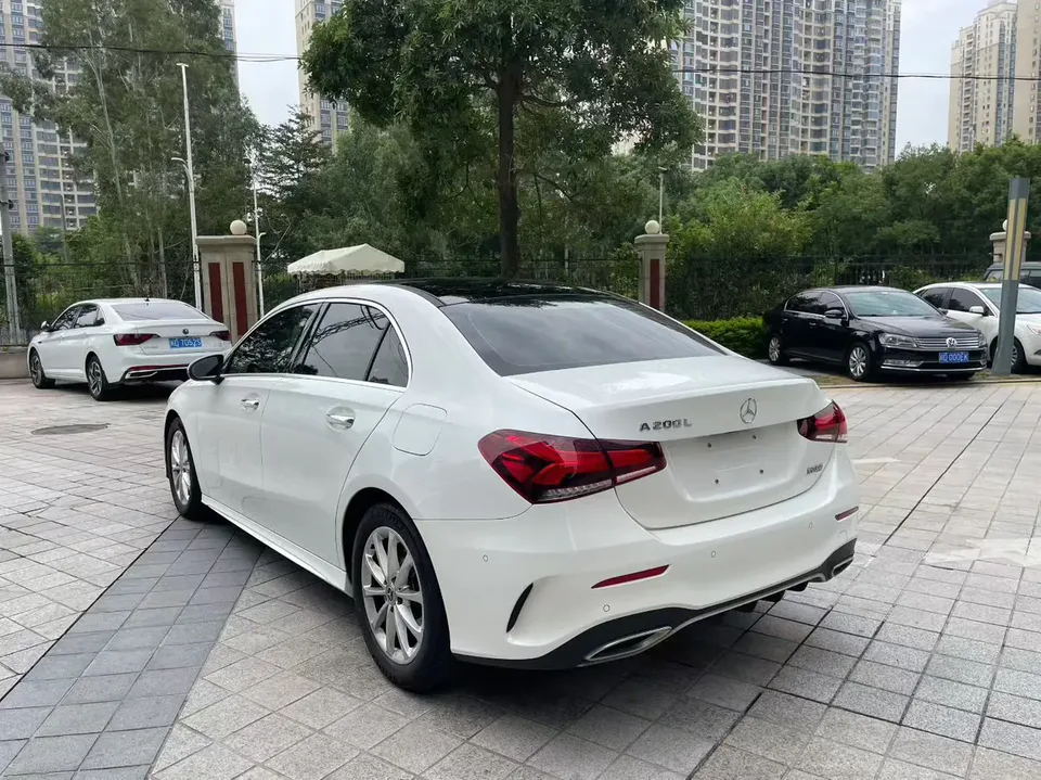 Mercedes-Benz Mercedes Benz A Class A 200 L sports sedan dynamic version 2022 — миниатюра 4