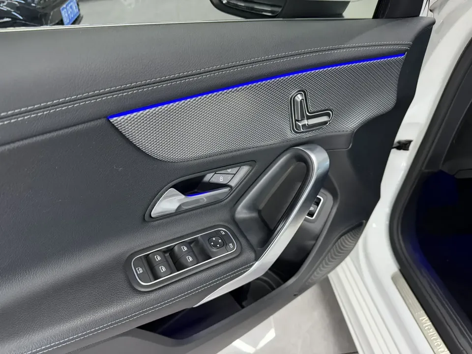 Mercedes-Benz Mercedes Benz A Class Mercedes-Benz A-Class 2023 A 180 L Sports Sedan 2024 — миниатюра 5