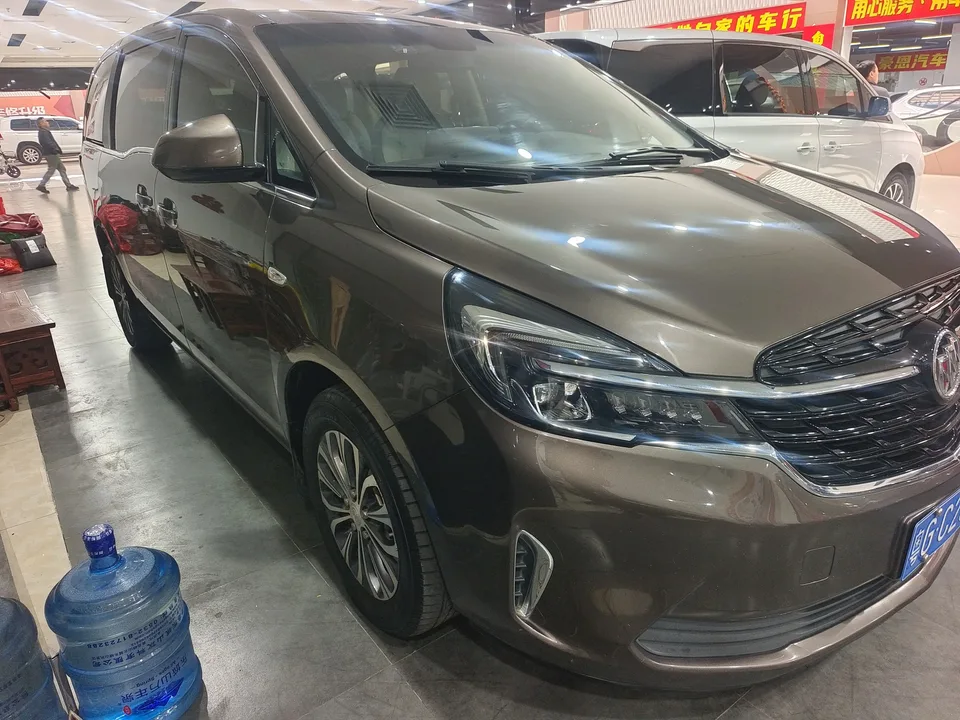 Buick GL8 2022